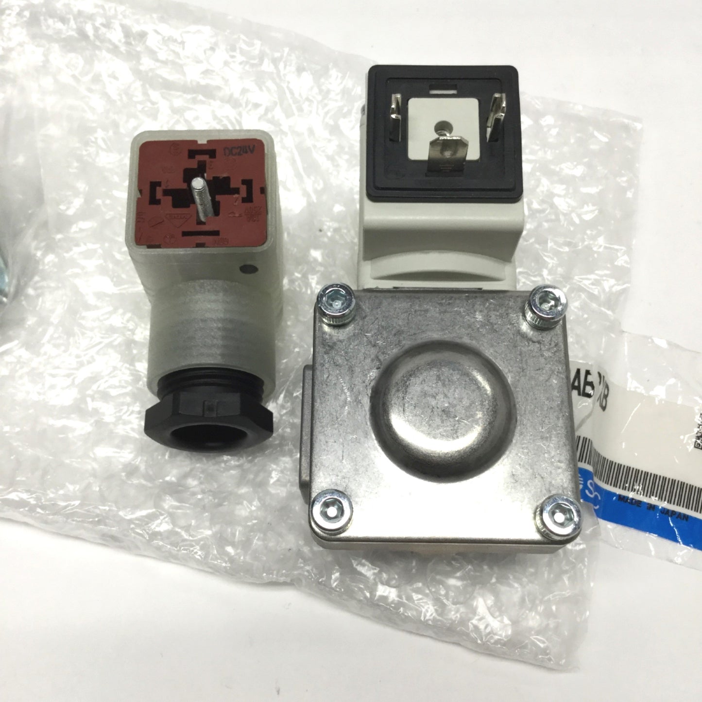 Used SMC VXD230AZ2ABXB Solenoid Air Valve 2-Port NC, 0.02MPa-0.7MPa, 24VDC, 1/4" NPT