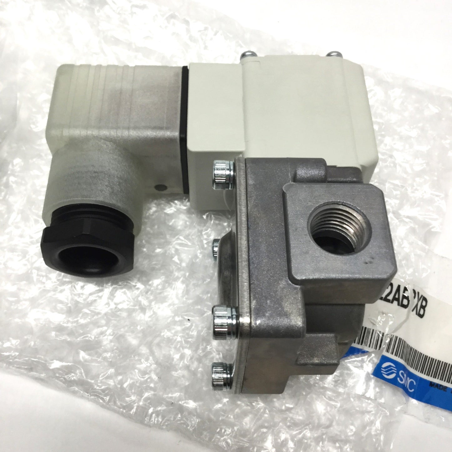Used SMC VXD230AZ2ABXB Solenoid Air Valve 2-Port NC, 0.02MPa-0.7MPa, 24VDC, 1/4" NPT