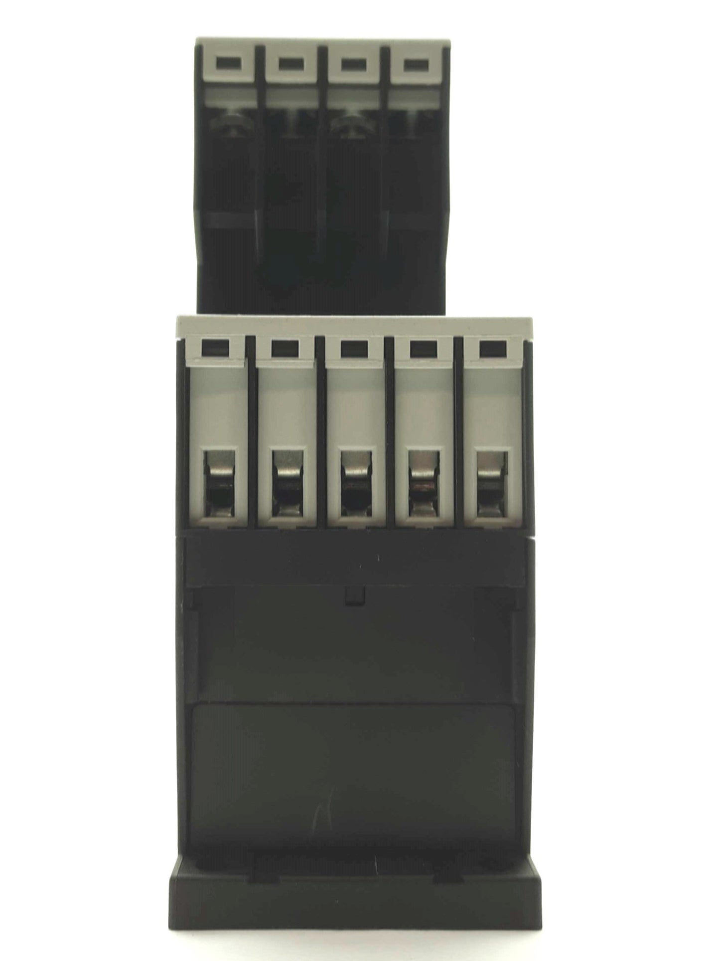 Used Moeller DILM15-10 IEC Contactor, 3-Pole 600VAC 15A, 3x NO 2x NC Aux, 24VDC Coil
