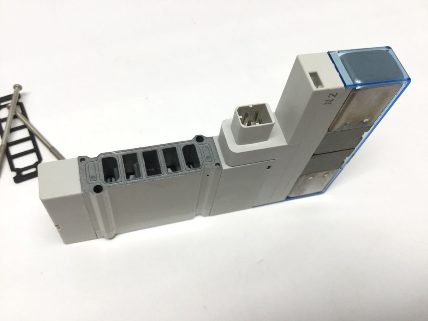 Used SMC SY3A00-5NZD1 Double Solenoid Control Valve 4-Position Dual 3-Port, NC, 24VDC