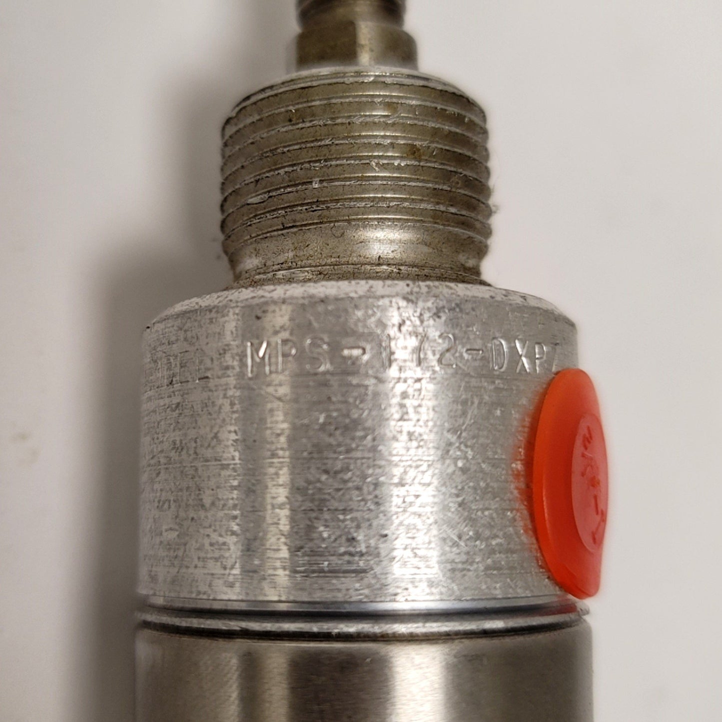 New – Open box Bimba MRS-172-DXPZ Double Acting Round Body Cylinder 1.5" Bore 2" Stoke 1/4"NPT