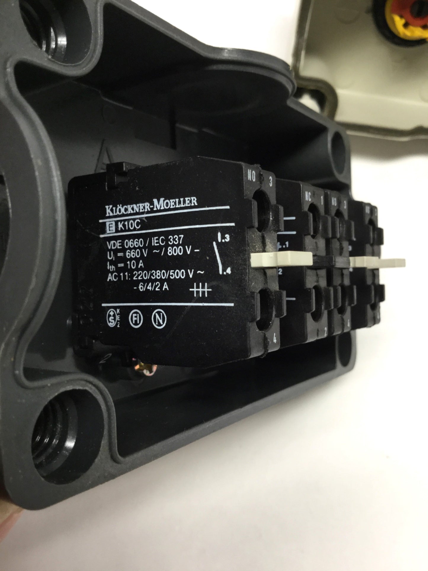 Used Moeller M22-I2 Pushbutton Station w/E-Stop Push-Pull, Green Start Switch 3NO-1NC