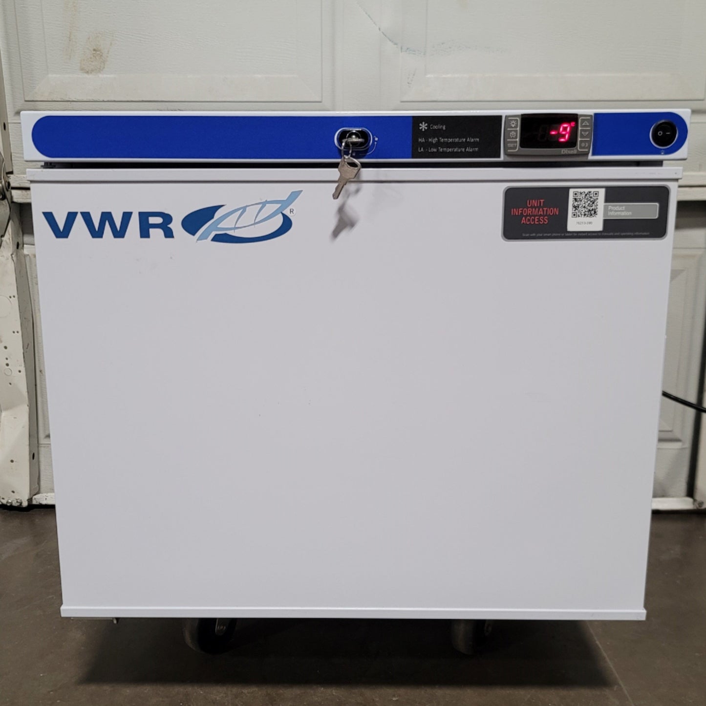 Used VWR 76210-390 HCUCFS-0120-LH Benchtop Lab Freezer 1.7CuFt, -15 To -25°C, 120VAC