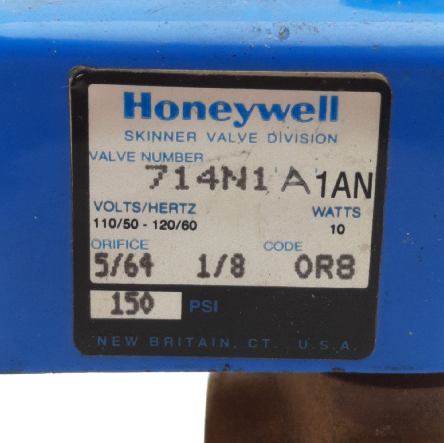 Used Honeywell 714N1A1AN Skinner Solenoid Valve 1/4" NPT, 150 Psi, 120V AC Coil