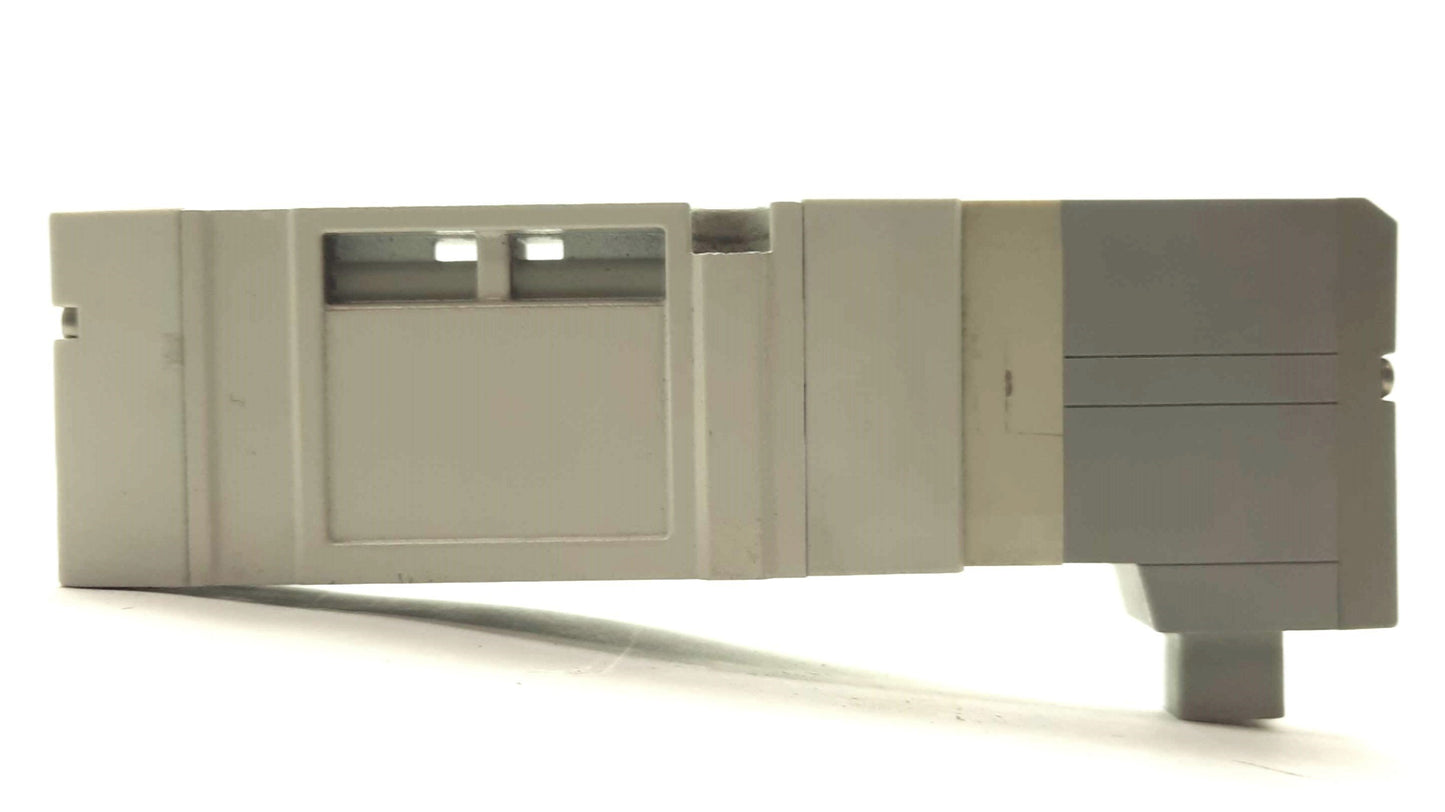 Used SMC SV2200-5FU Solenoid Air Valve, 2-Position 5-Port, 24VDC, 0.15-0.7MPa