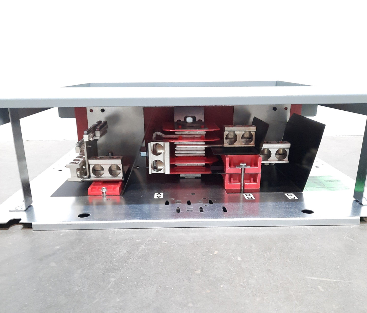 Used SQUARE D 44409407300010001 I-Line Panel Board Interior, 480Y / 277V AC, HCM14484