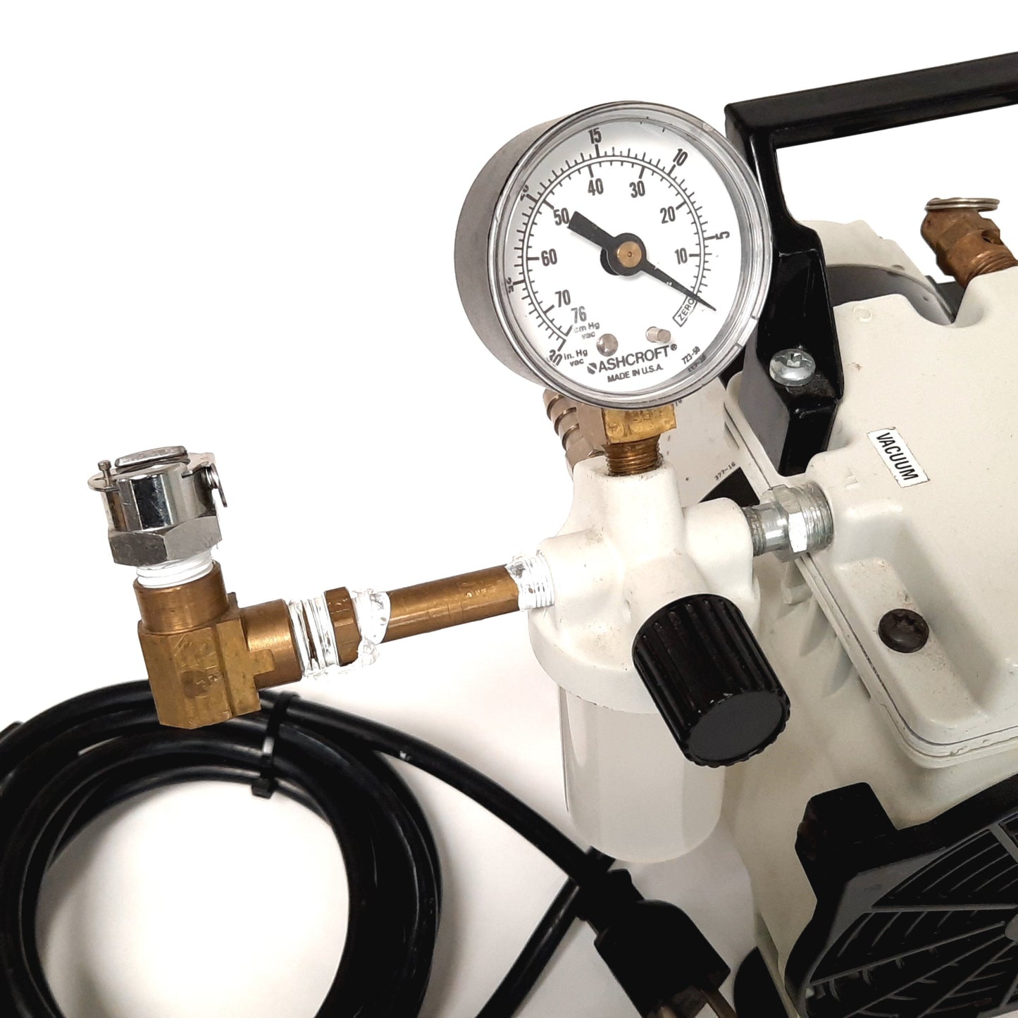 Used Welch 2545B-01 Vacuum Pump, 115VAC 60Hz 3.6A, Motor: 1/4HP, Flow: 1.6 CFM