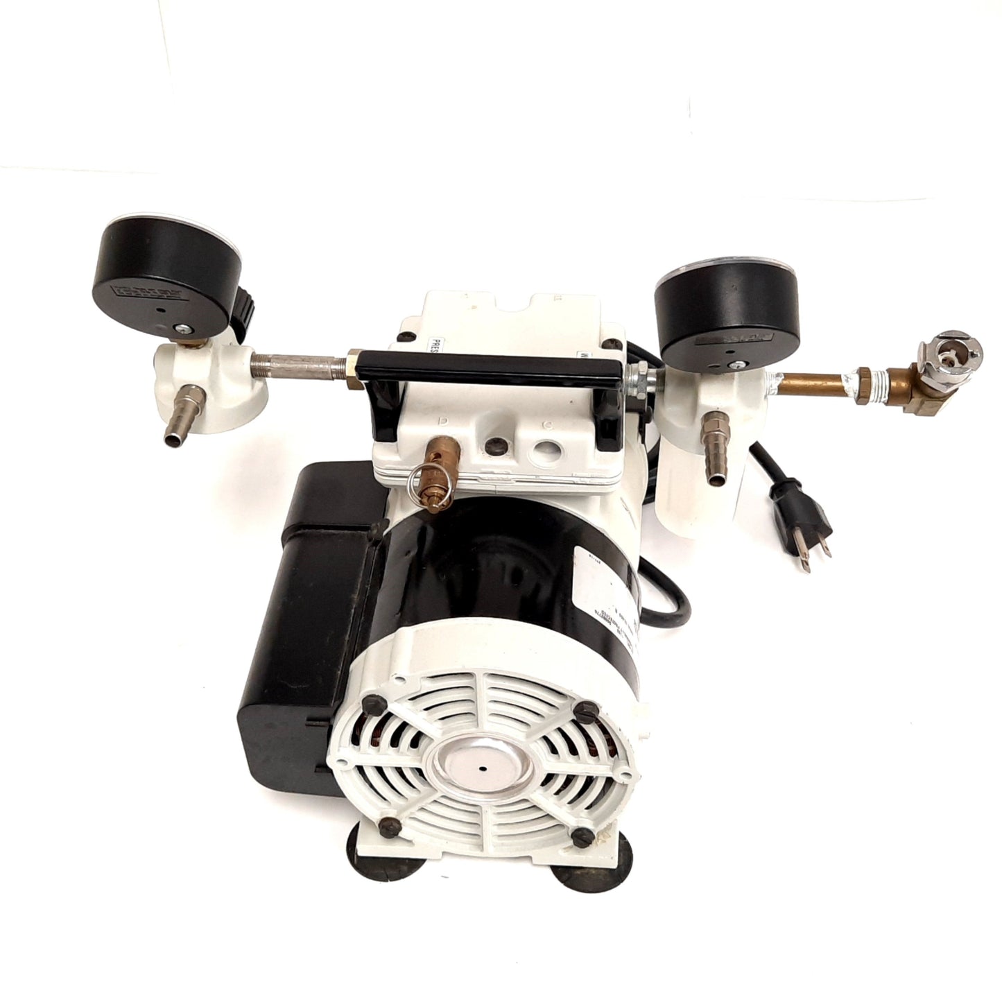 Used Welch 2545B-01 Vacuum Pump, 115VAC 60Hz 3.6A, Motor: 1/4HP, Flow: 1.6 CFM