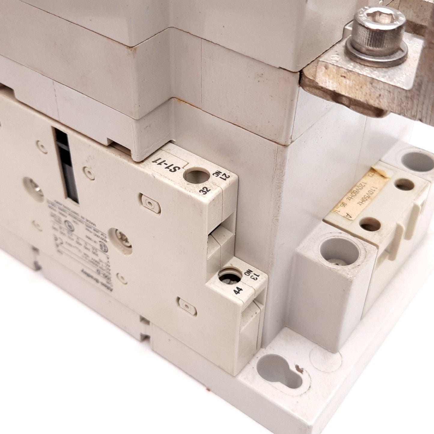 Used Allen Bradley 100-D110 Contactor, 3-Pole, Coil: 110/120VAC, With 100-D Auxiliary