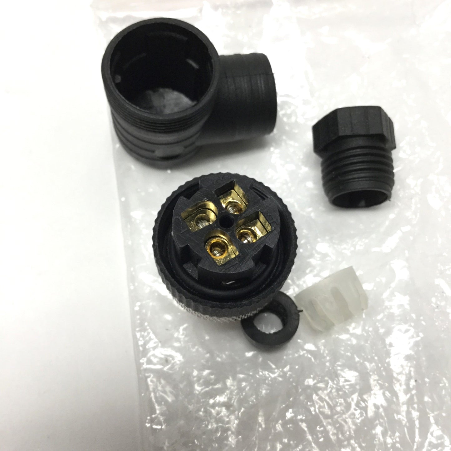 New Lot of 2 Field Attachable Sensor Cable Plug Right-Angle Connector M12 4-Pin Male