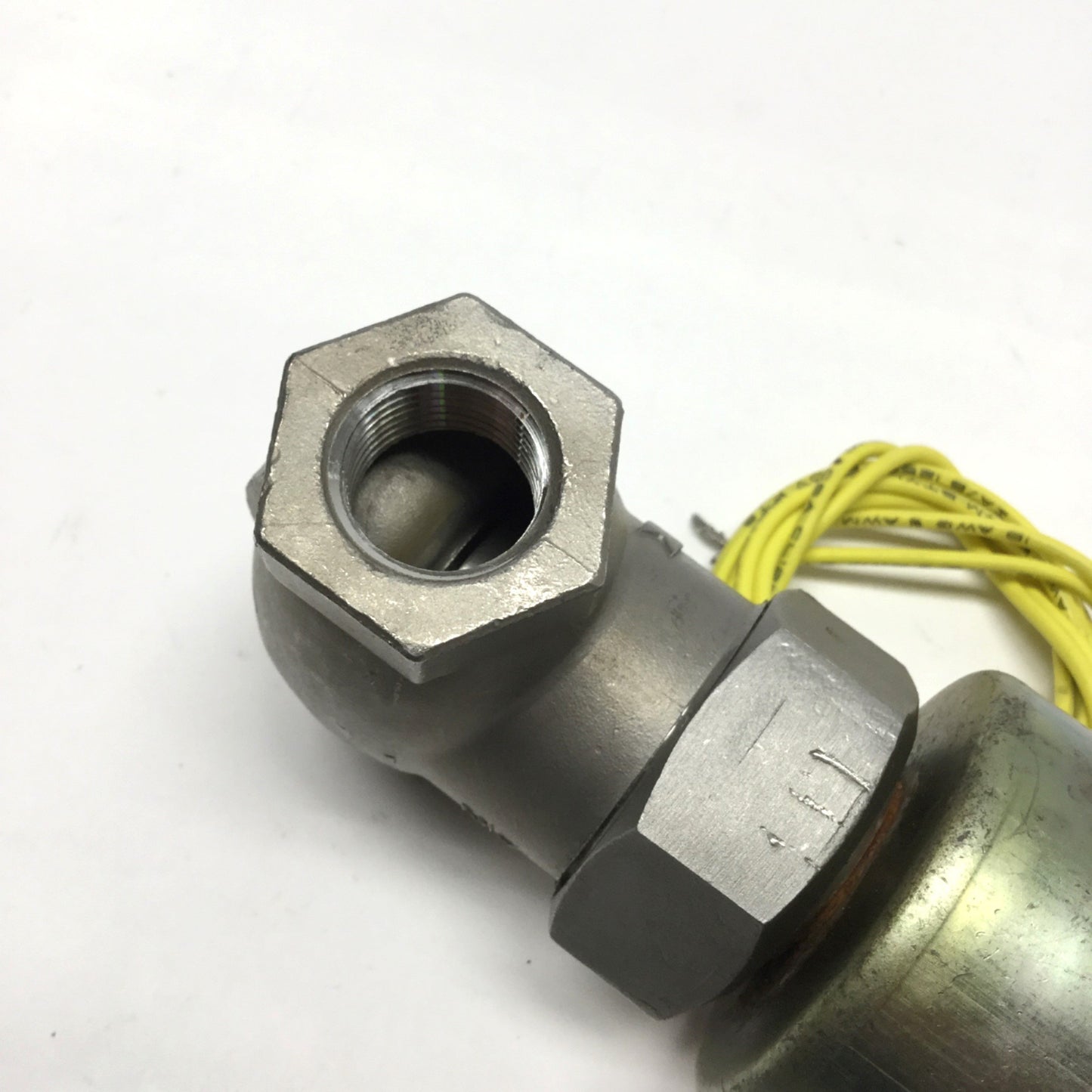 Used Gould KX3EPEP62 Deionized Water Solenoid NC Valve, 5-60psi, 1/2" NPT, 120VAC