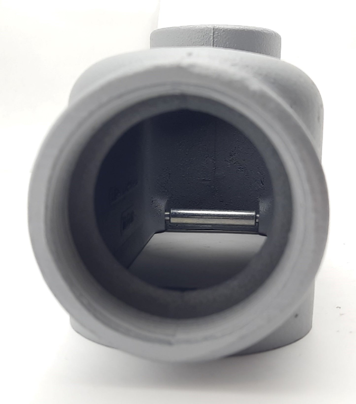 New Emerson LB200-M Iron Conduit Body Form 35, 2 Inch, 2 Hub, 90 Degree