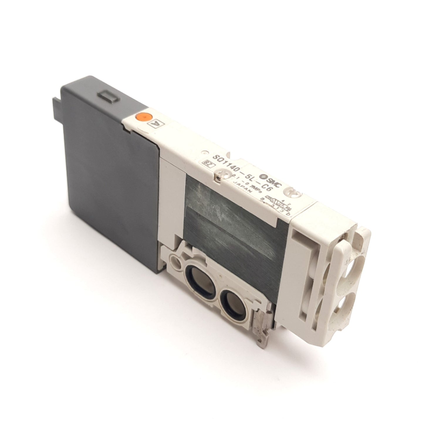 Used SMC SQ1140-5L-C6 Latching Solenoid Valve 2-Pos Single, 0.1-0.7MPa, 24V DC Coil