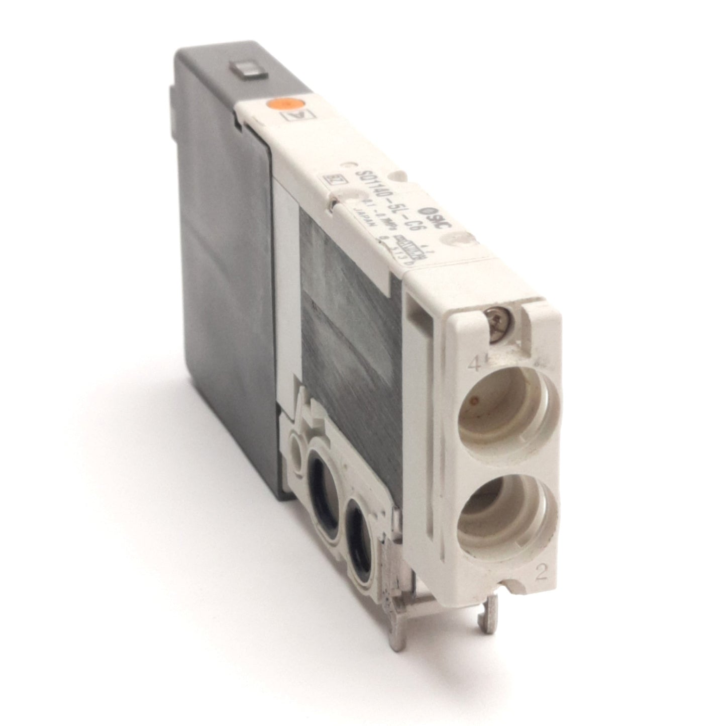 Used SMC SQ1140-5L-C6 Latching Solenoid Valve 2-Pos Single, 0.1-0.7MPa, 24V DC Coil