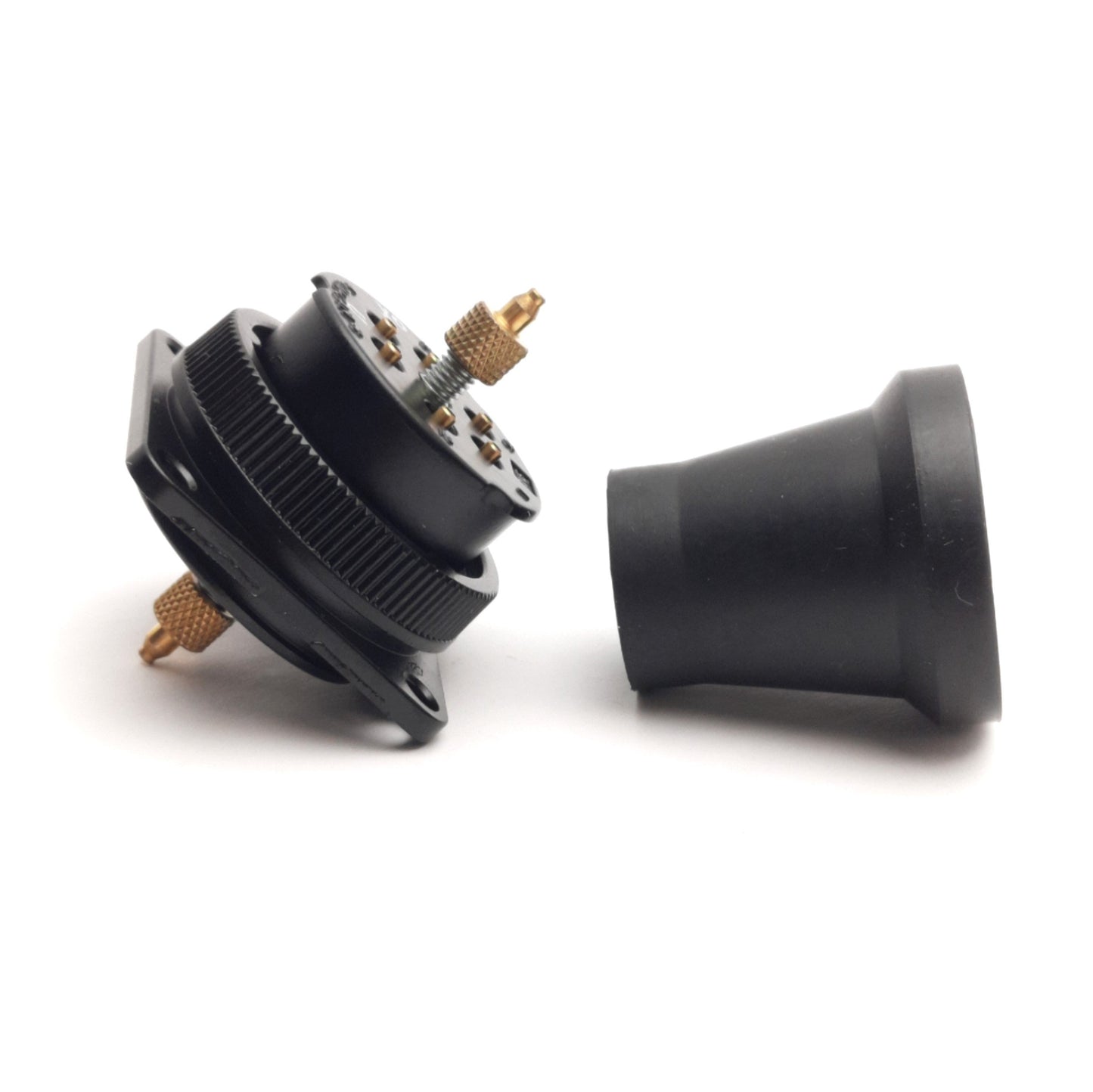 New SMC DM6-04NU-C1 Panel Mount Pneumatic Multi-Connector 6-Tubes, 4mm O.D.