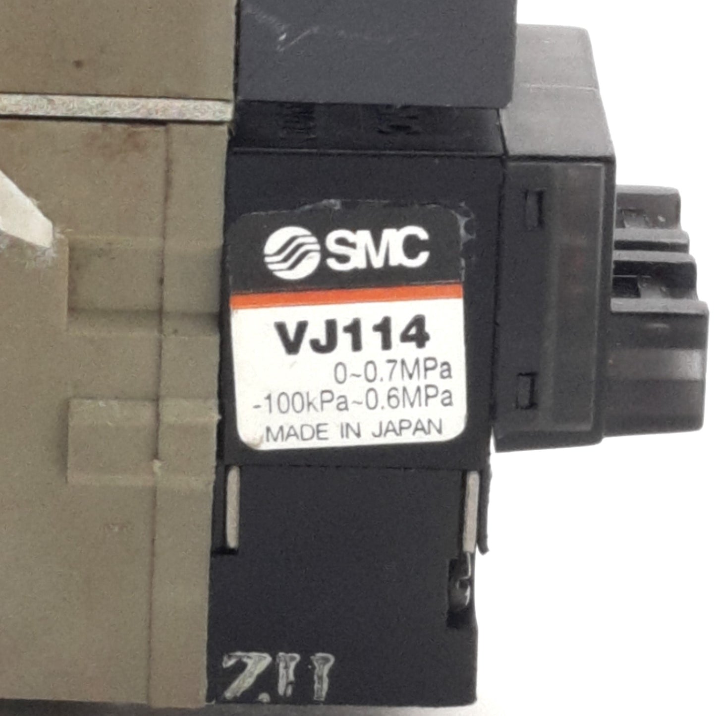 Used SMC ZSP1-S0X-15CN-D Vacuum Switch w/ (2x VJ114), NPN, 12-24V DC, -20 to -101kPa