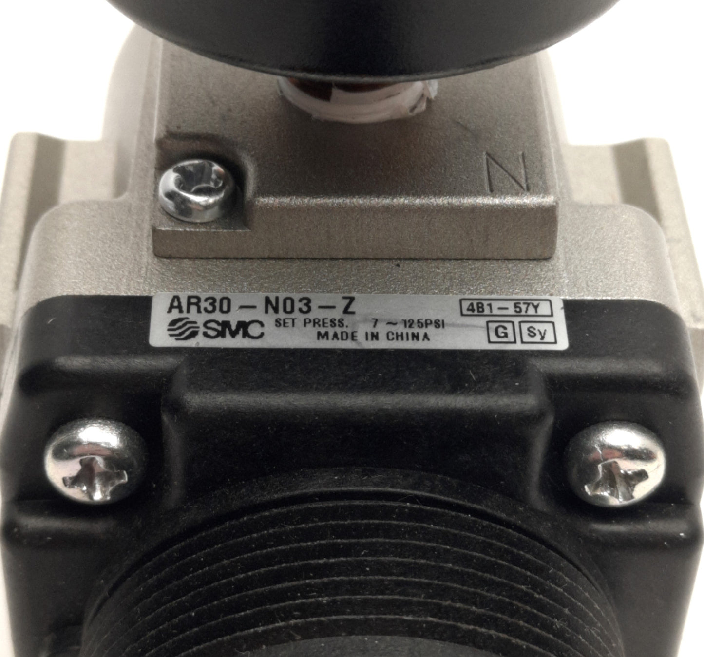 Used SMC AR30-N03-Z Pressure Regulator w/ 160Psi Gauge, 3/8" NPT, 125Psi Set Pressure