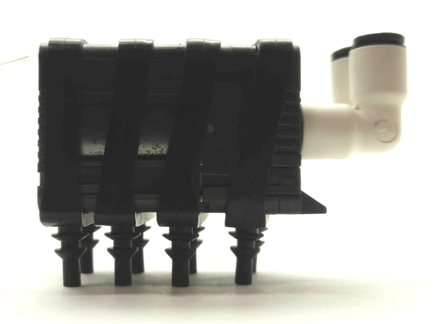 Used Xavitech V1500-22-V3 Micro Vacuum Pump, 6mm P2C, for Rapidox 3100 O² Sensor