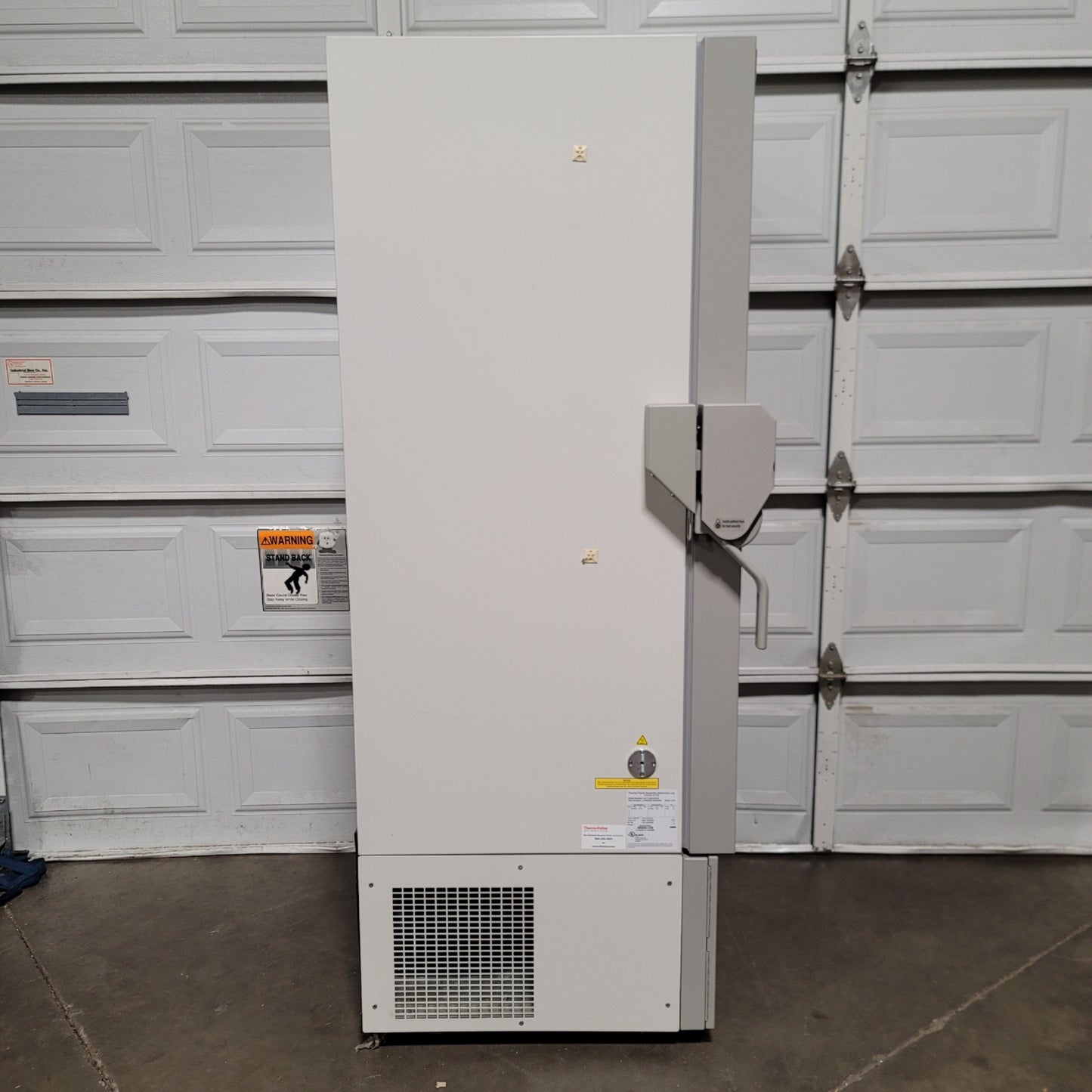 Used Thermo Fisher ULT1340-5-D40 Ultra Low Temperature Upright Freezer 13.4CuFt 208V