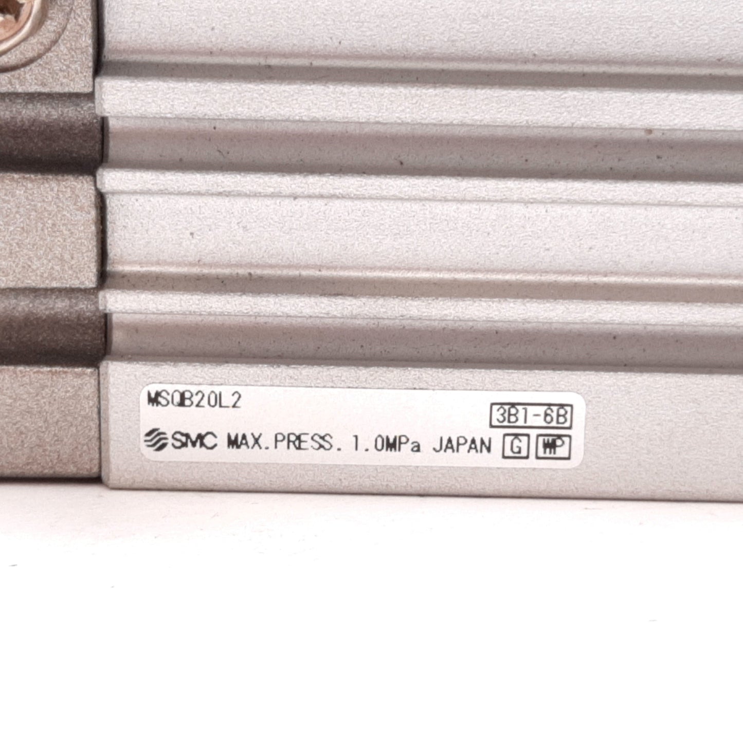 Used SMC MSQB20L2 Pneumatic Rotary Table, Bore: 18mm, Rotation: 180°, 1.0MPa, M5x0.8