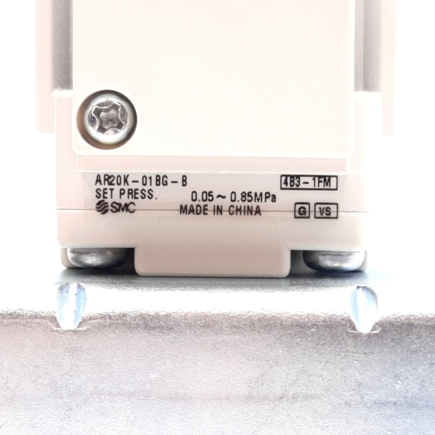 Used SMC AR20K-01BG-B Pneumatic Regulator, Supply: 1.0MPa, Set: 0.05-0.85MPa, Rc1/8