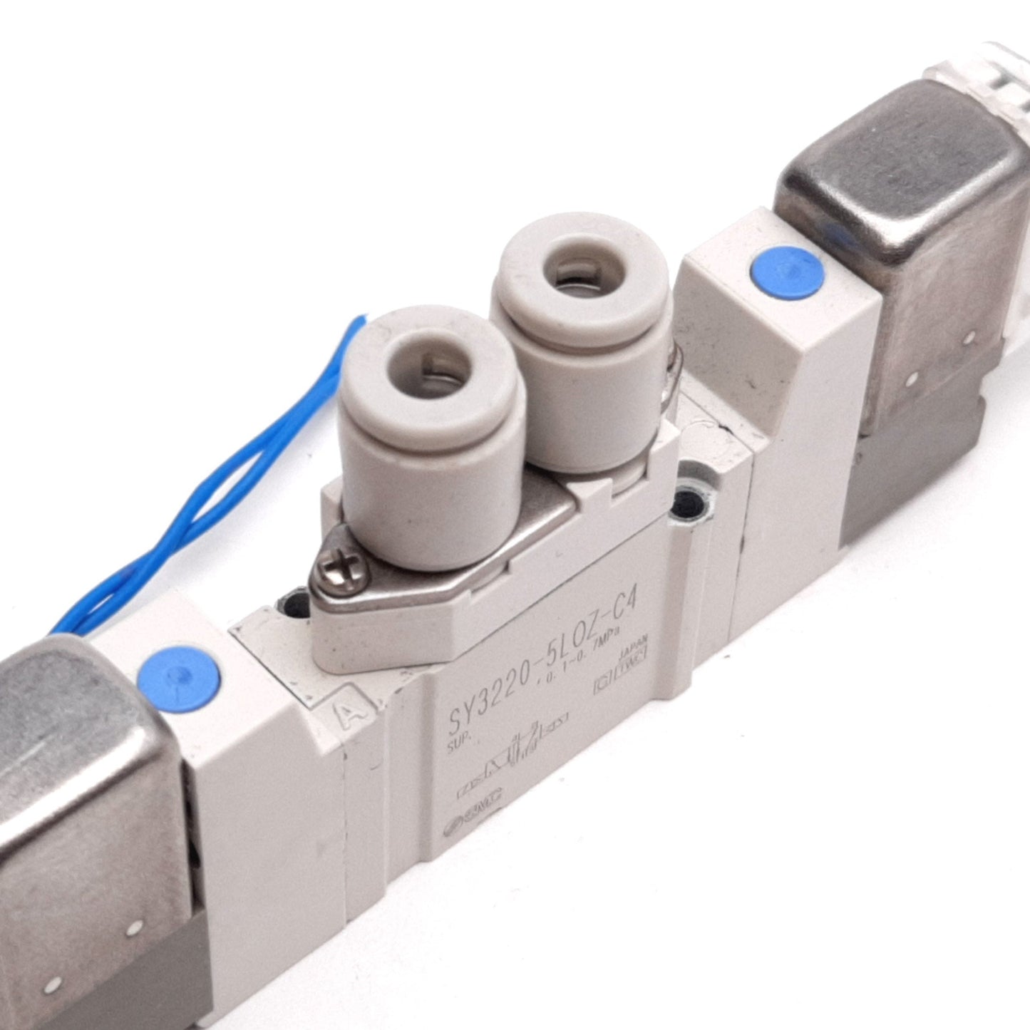 Used SMC SY3220-5LOZ-C4 Solenoid Valve, 2-Position 5-Port, 24VDC, 0.1-0.7MPa