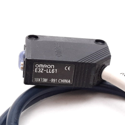 Used Omron E3Z-LL61 Photoelectric Sensor, 20-300mm, 12-24VDC, NPN, Light-On/Dark-On