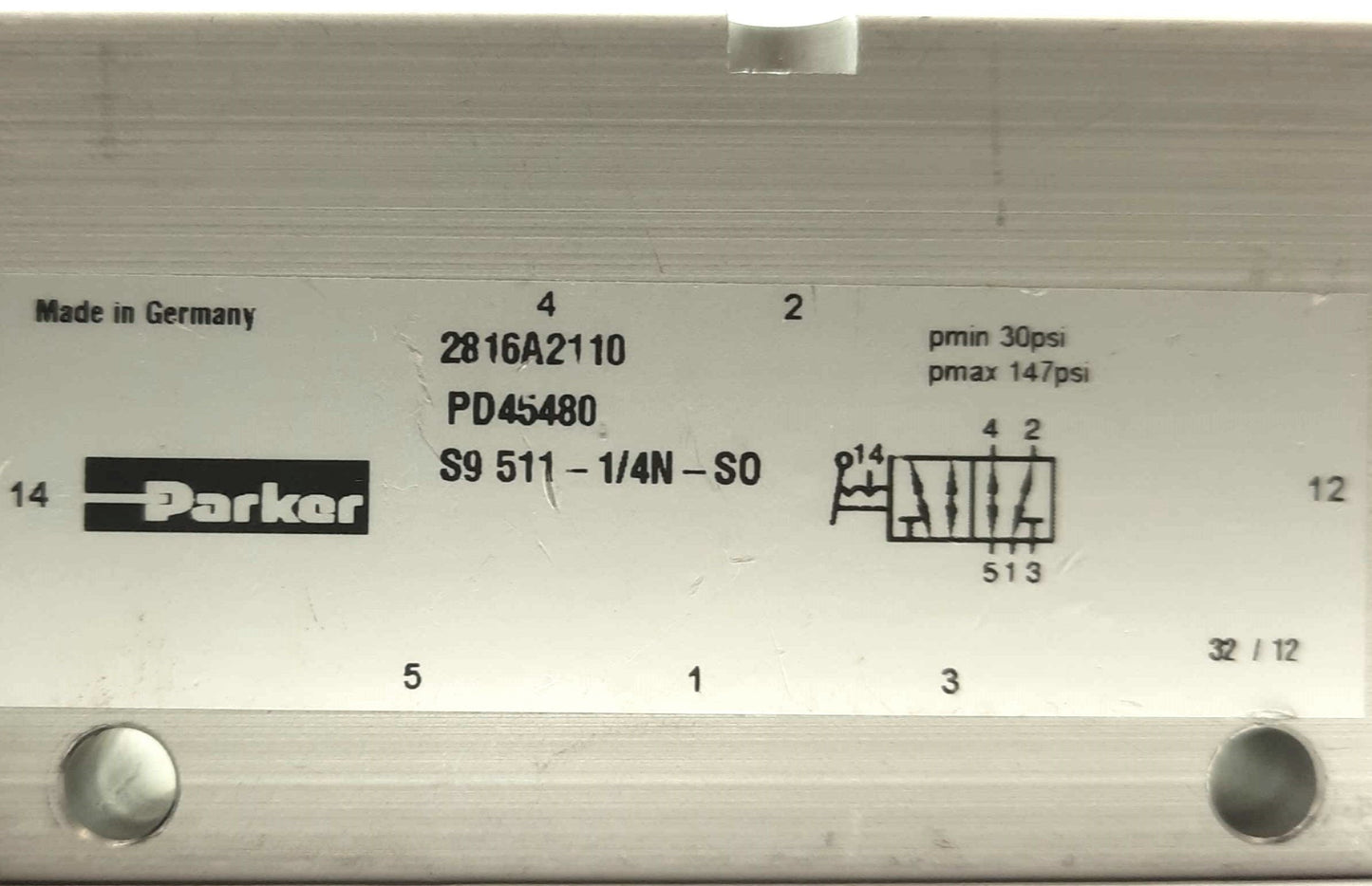Used Parker S9 511-1/4N-S0 Directional Control Valve 2-Position 5-Port 147PSI 1/4"NPT