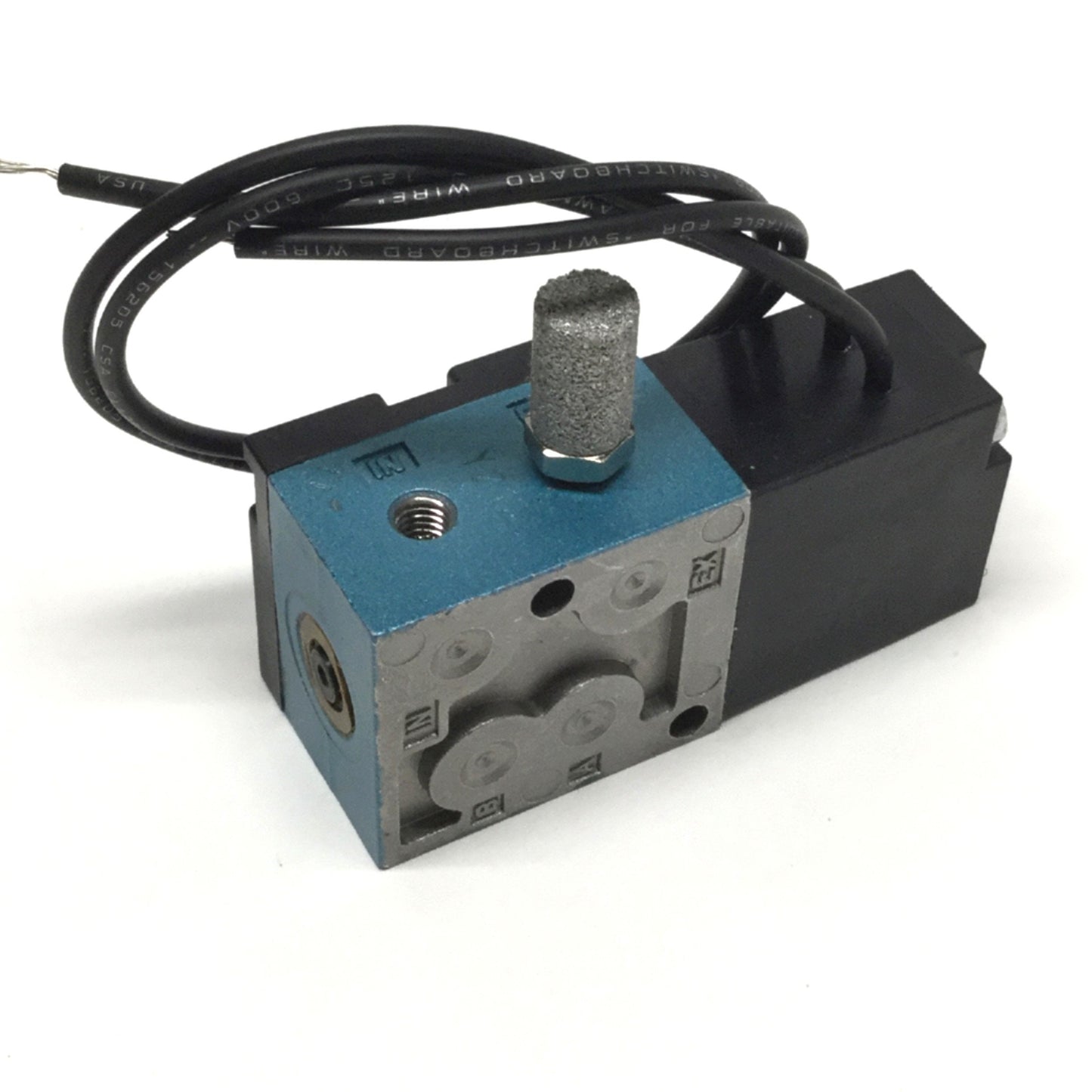 Used MAC 45A-AB1-DDAB-1BA 4-Way Solenoid Valve, 50-120psi, 10-32, 24VDC