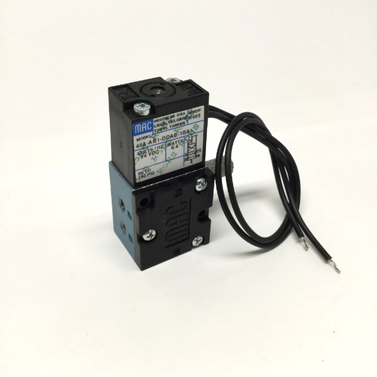 Used MAC 45A-AB1-DDAB-1BA 4-Way Solenoid Valve, 50-120psi, 10-32, 24VDC