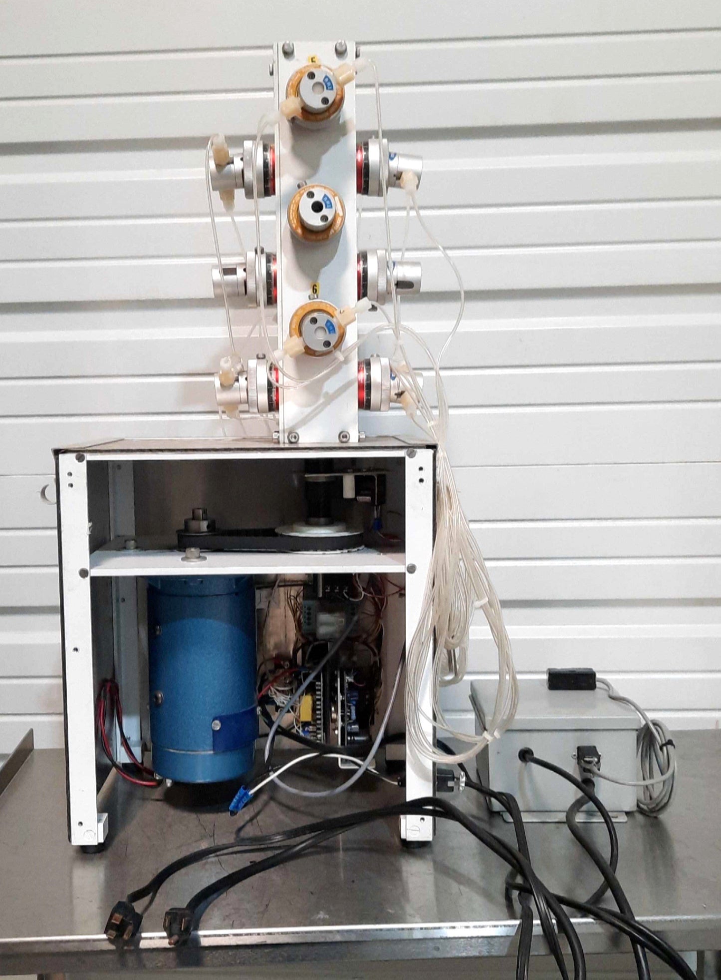 Used Carl Creative Systems Precision Fluid Dispenser 12-Channel 13-260ml/min 120VAC