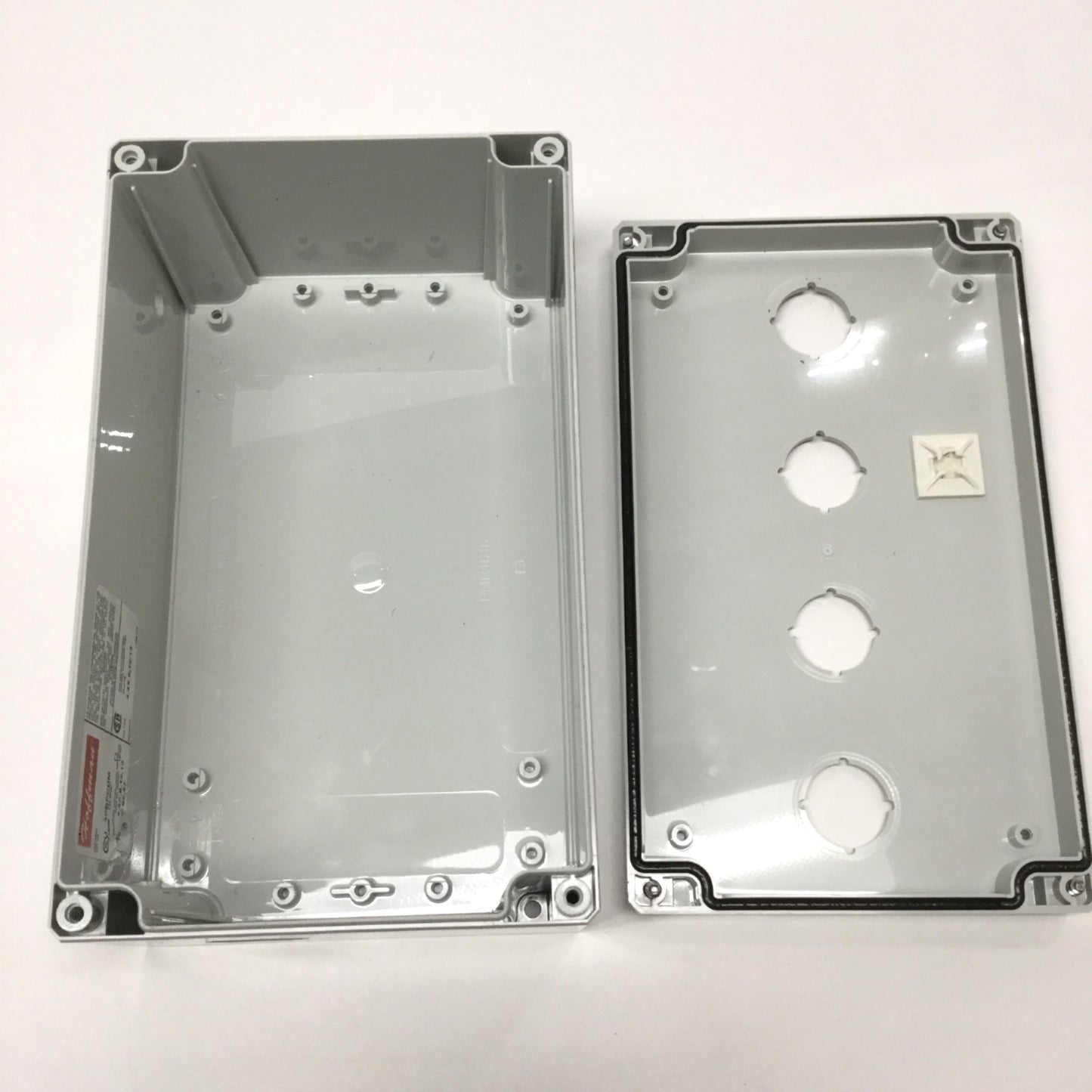 Used Hoffman Q4PBPCDM Pushbutton Enclosure Box 4-Hole Ø22.5mm, 200mm x 120mm x 87mm