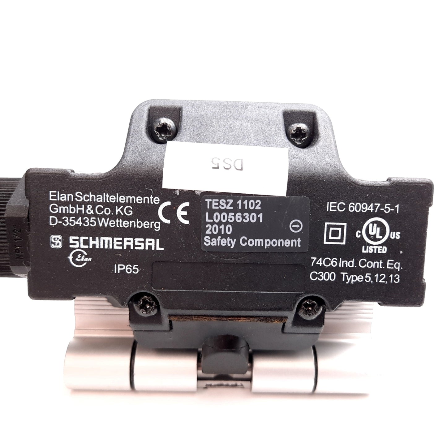 Used Schmersal TESZ1102 Safety Interlock Switch Door Hinge, 2x N/C 1x N/O, 2.5A 250V