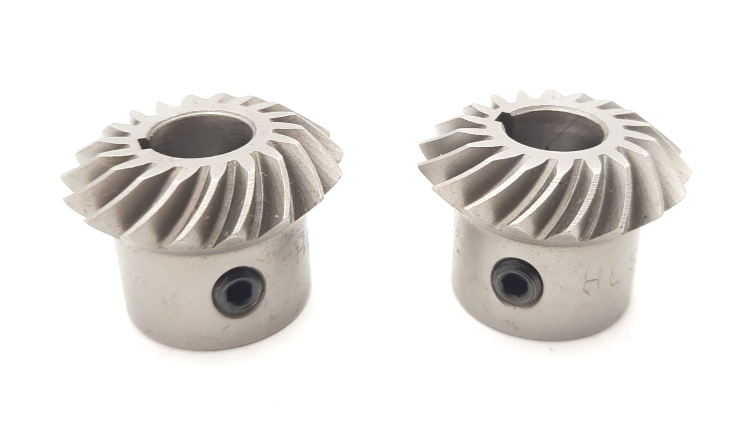 New – Open box Lot of 2 Boston HLSK110Y-R Miter Gear, Right Hand Spiral, 18 Teeth, 3/8" Bore