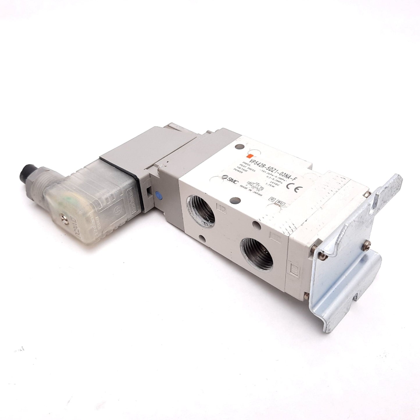 Used SMC VP542R-5DZ1-03NA-F Solenoid Valve, 2-Position 3-Port, 24VDC, 3/8" NPT