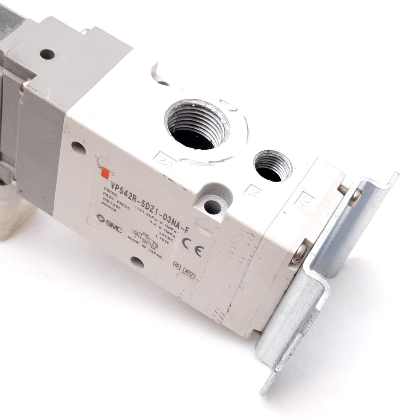 Used SMC VP542R-5DZ1-03NA-F Solenoid Valve, 2-Position 3-Port, 24VDC, 3/8" NPT