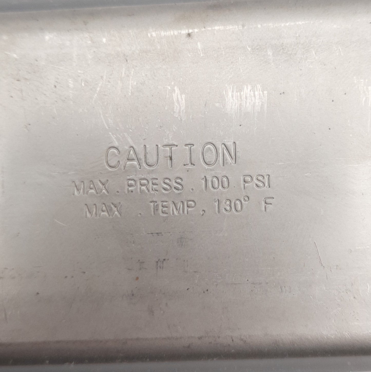 Used Dwyer RMC-105 Rate-Master Flow Meter, 60-600 SCFH Air, 1/2" NPT, 100 Psi Max