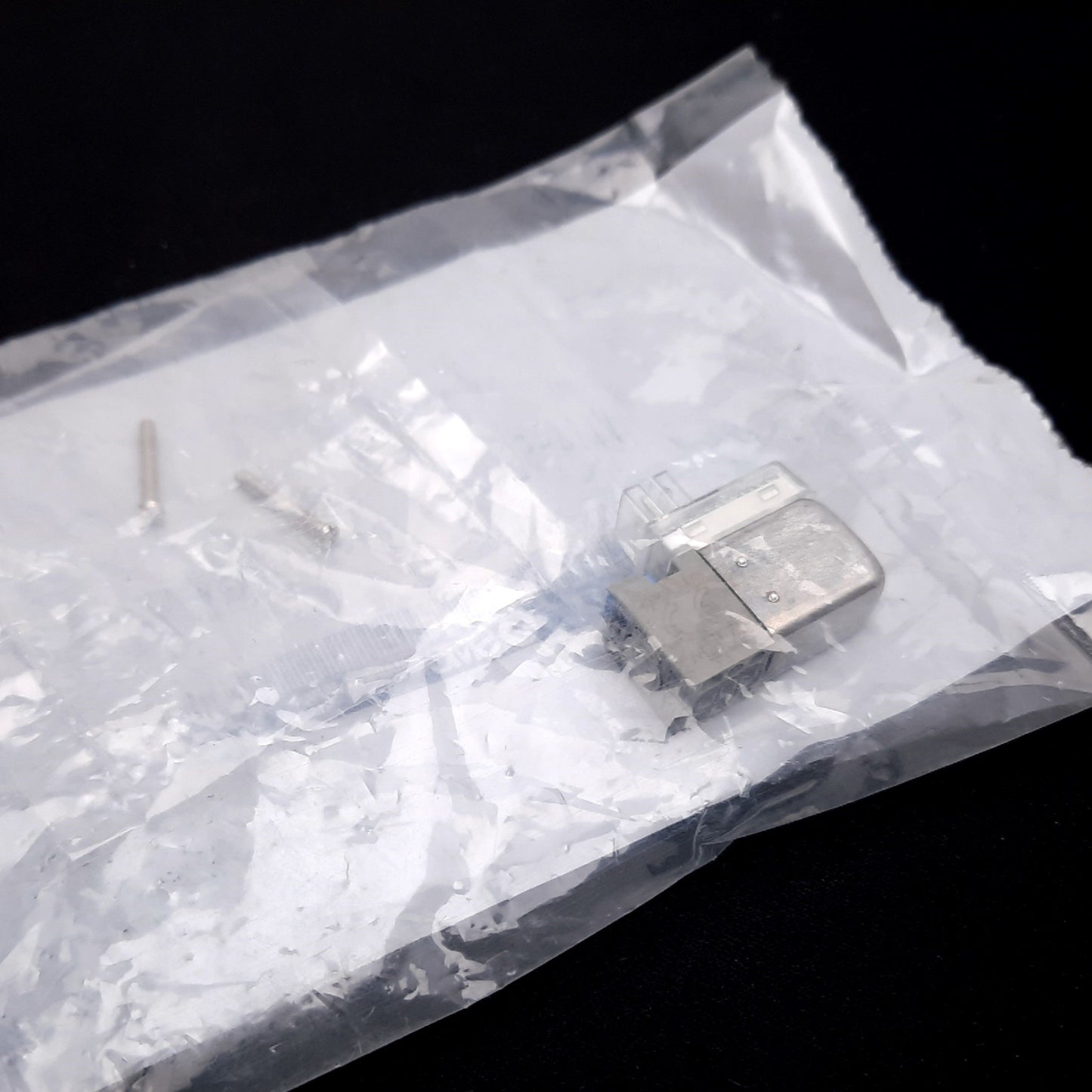 New SMC V114-5LOZ Spring Base Solenoid Valve, 2-Position 3-Port, 24VDC, 0.7MPa