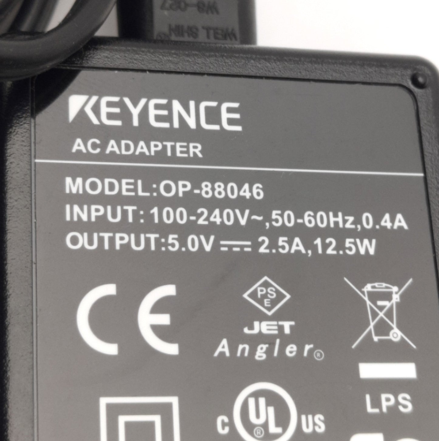 New – Open box Keyence OP-88046 Power Supply / AC Adapter 100-240V AC Input, 5V DC 2.5A Output