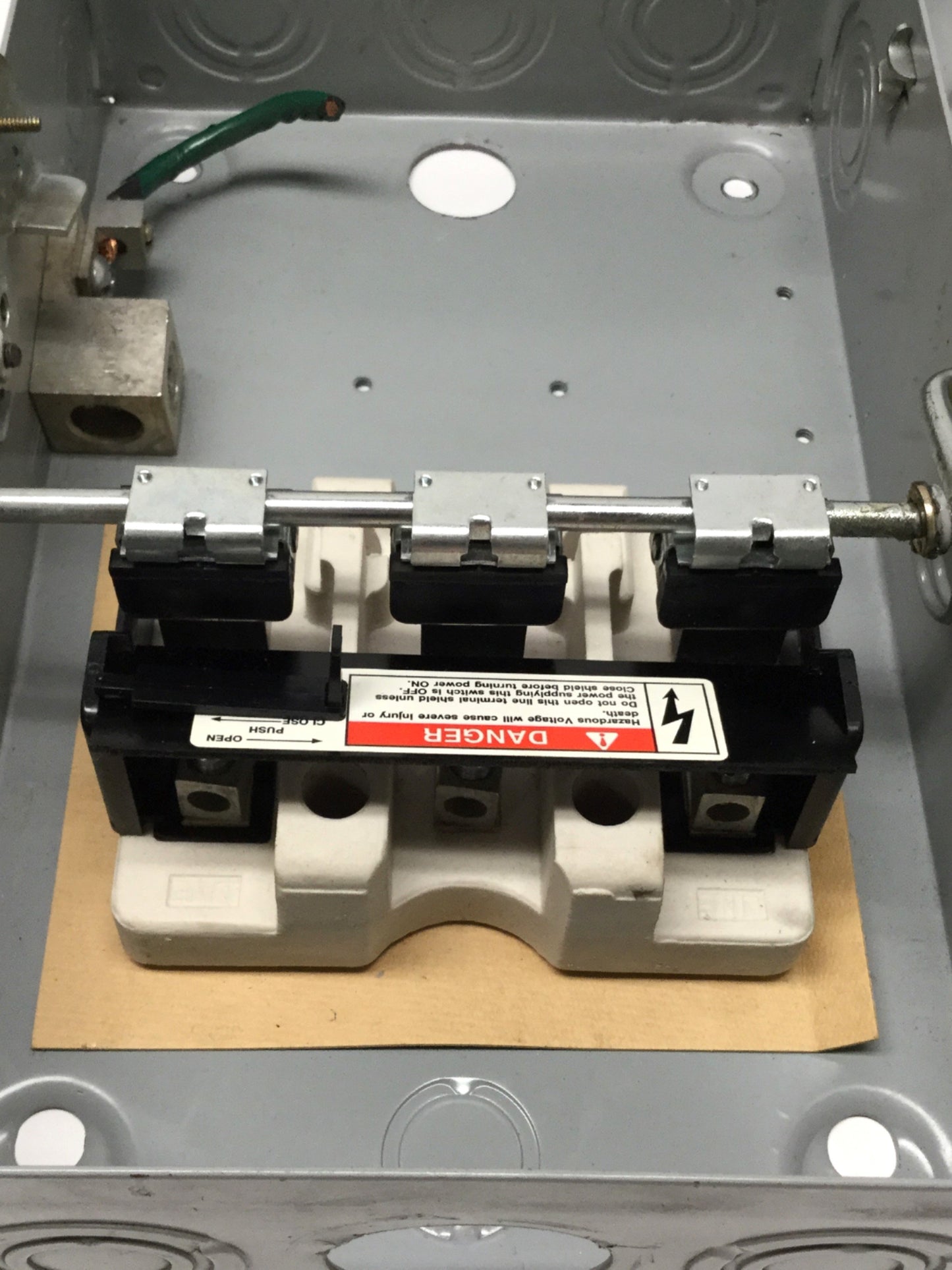 Used Siemens JU322 I-T-E General Duty Enclosed Disconnect Switch 240VAC 60A, 3-Pole
