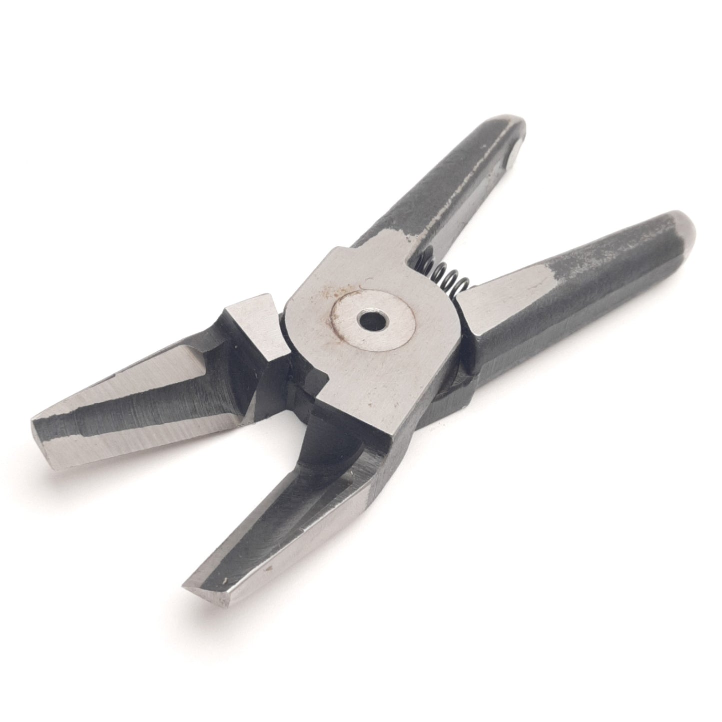 Used Vessel N-30AP Pneumatic Nipper Blade, Size 30, 15° Blade, 16mm Opening