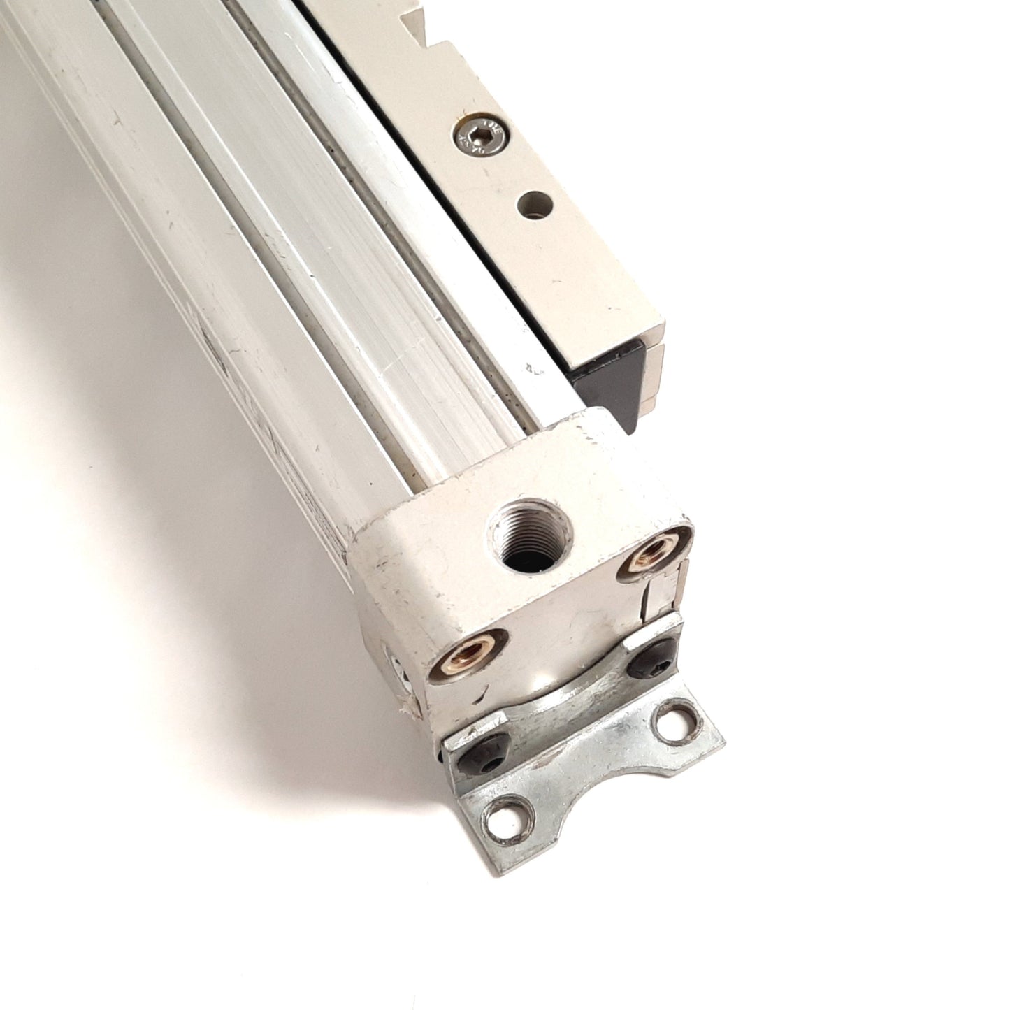 Used Parker 32-2020/25X15-BM Rodless Cylinder, Bore: 1.25", Stroke: 15", 1/4" NPT