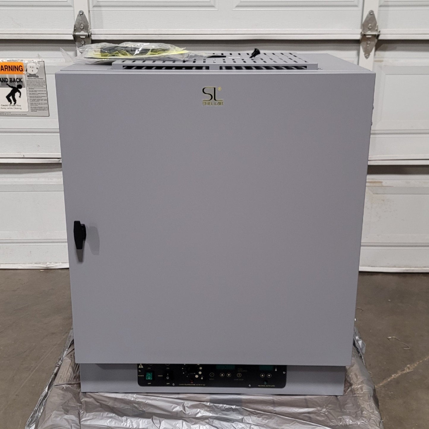 New Shel Lab SLG522 SGO5 Gravity Convection Laboratory Oven 4.9CuFt, 306°C, 120VAC