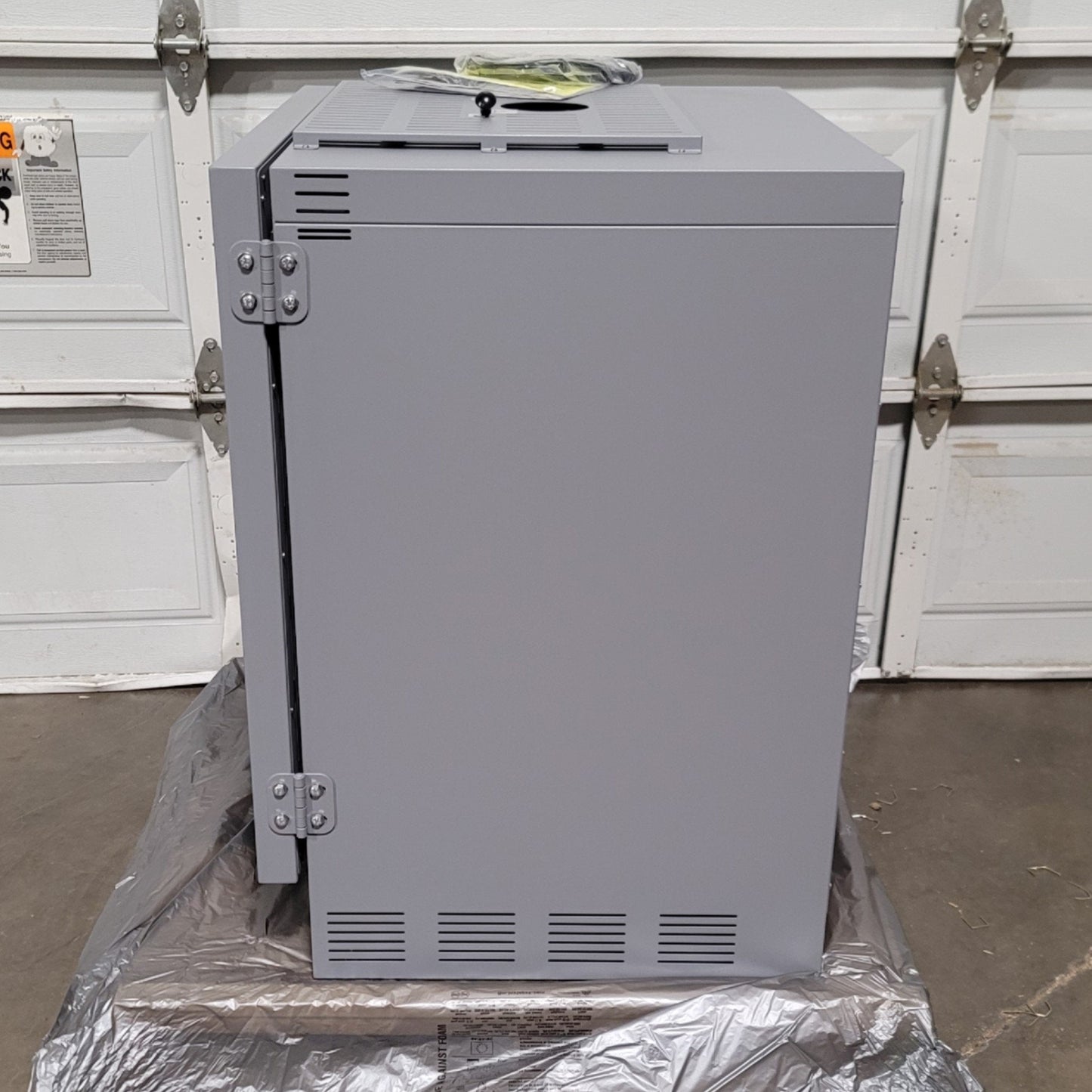 New Shel Lab SLG522 SGO5 Gravity Convection Laboratory Oven 4.9CuFt, 306°C, 120VAC