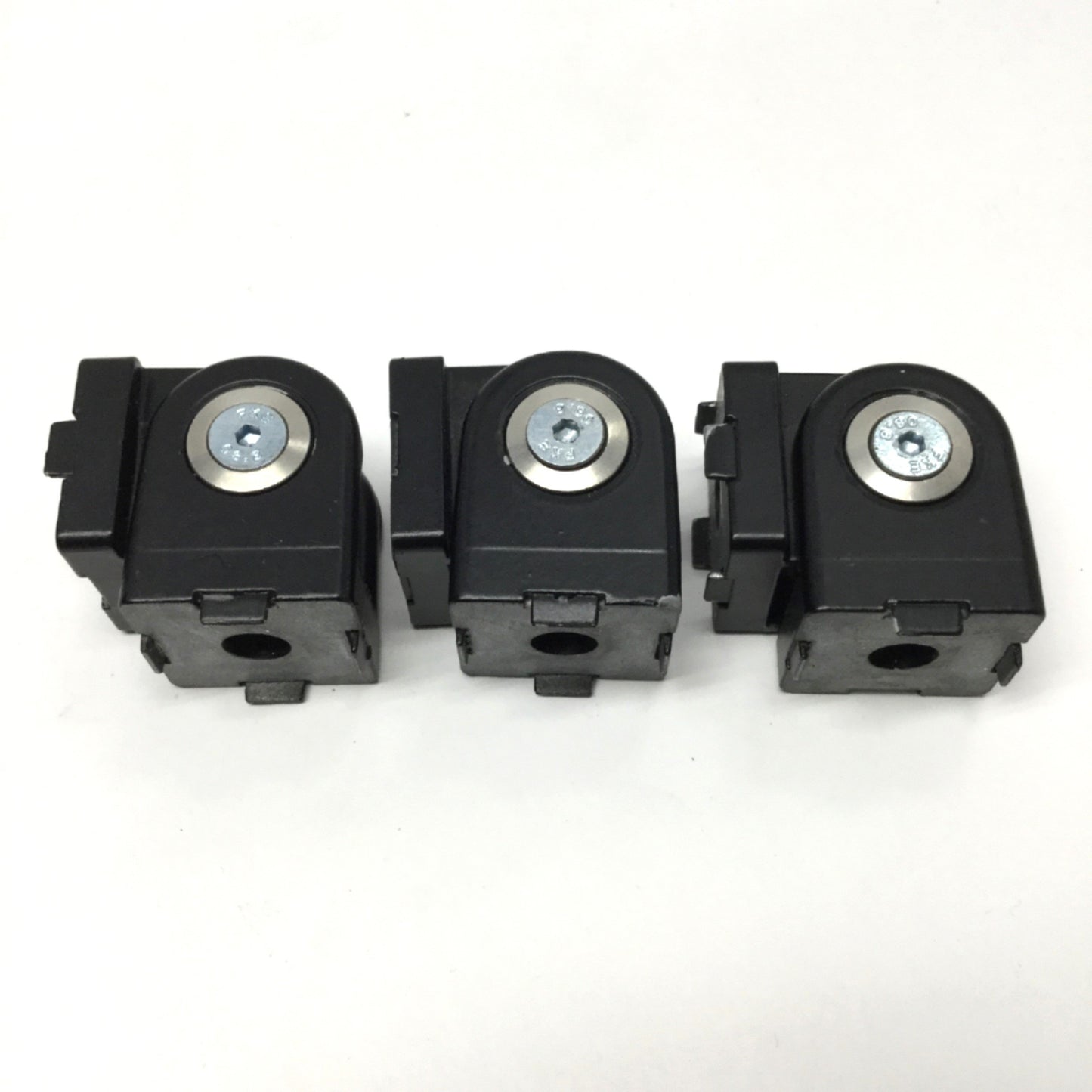 Used Lot of 3 80/20 Pivot Joints, 2-Hole Ø8.3mm 30 Series *Missing Slot Tabs*