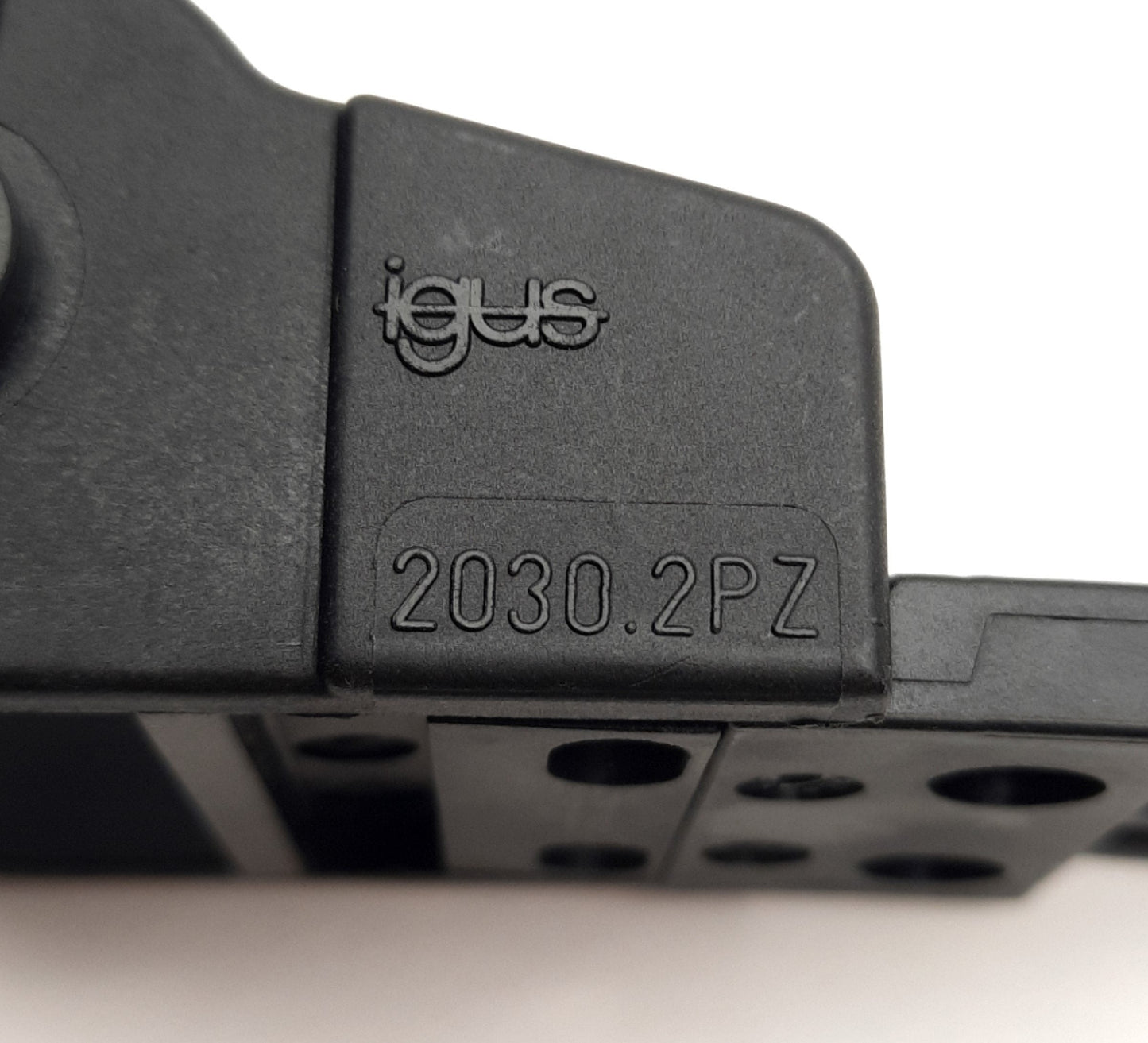 Used Lot of 3 Igus 2030.2PZ & 2030.ZB Energy Chain Polymer Mounting Bracket