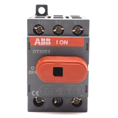 Used ABB OT32E3 Disconnect Switch, 3-Pole, Rating: 40A 600VAC, DIN Rail Mount