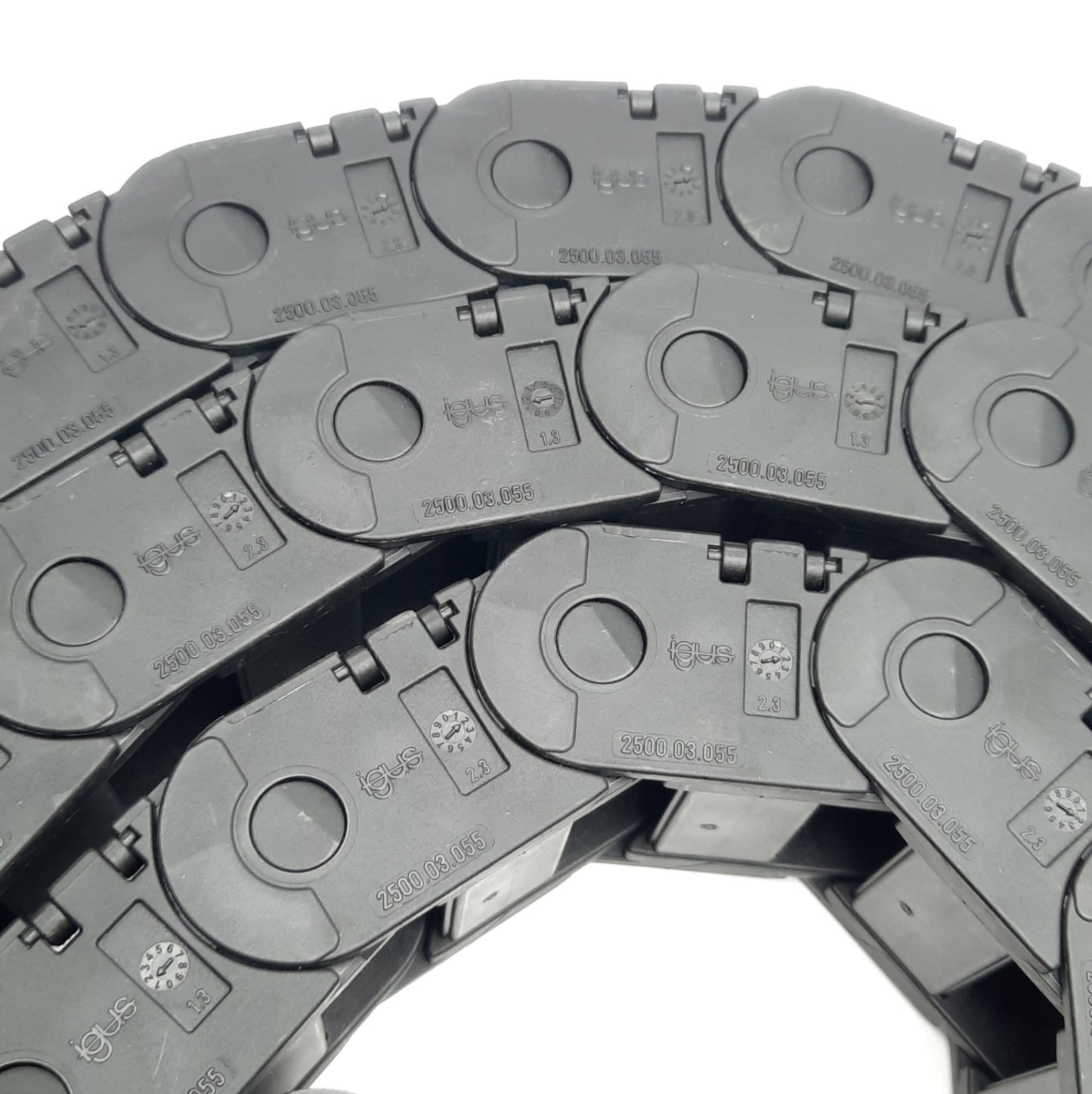 Used Igus 2500.03.055 E-Chain Energy Drag Chain 43-Links, 77.8" Length, 1.5" Width