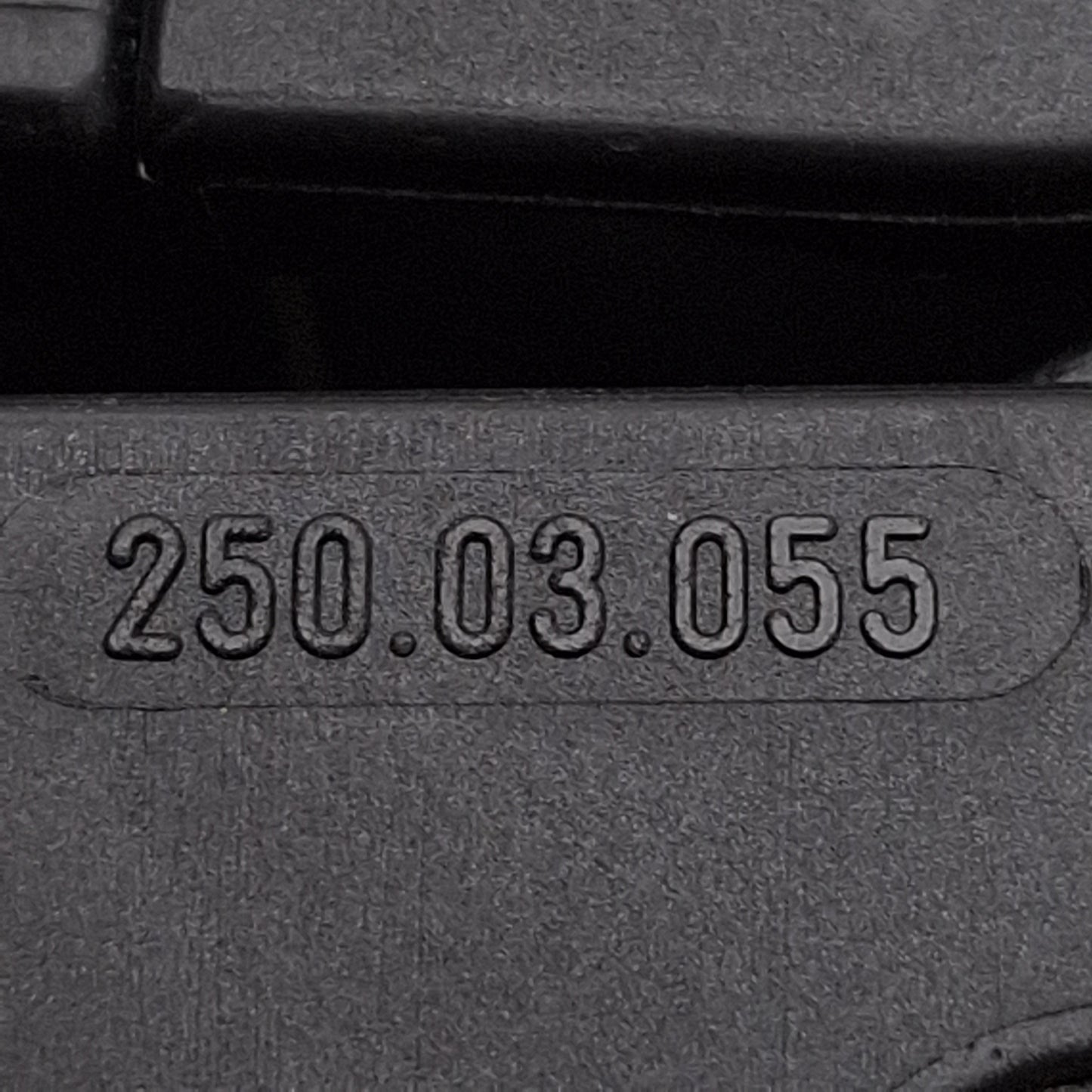 Used IGUS 250.03.055 Energy-Chain Cable Hose Carrier Wireway 2"x 1-3/8"x 58" 32 Links
