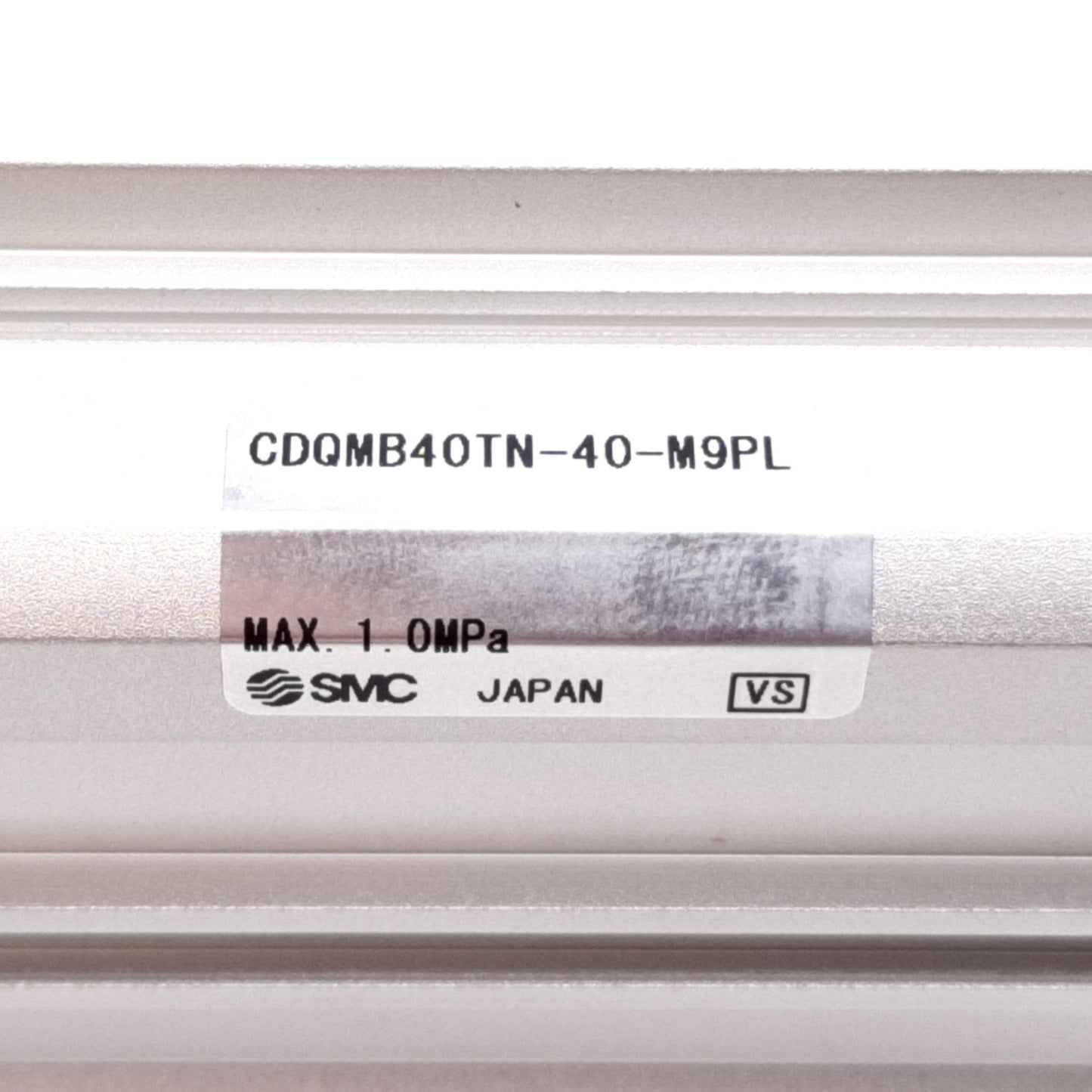 New SMC CDQMB40TN-40-M9PL Compact Guided Cylinder, Bore: 40mm, With 2x D-M9P Sensors